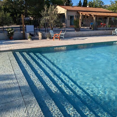 Camping Sainte Victoire Beaurecueil Kültér fotó